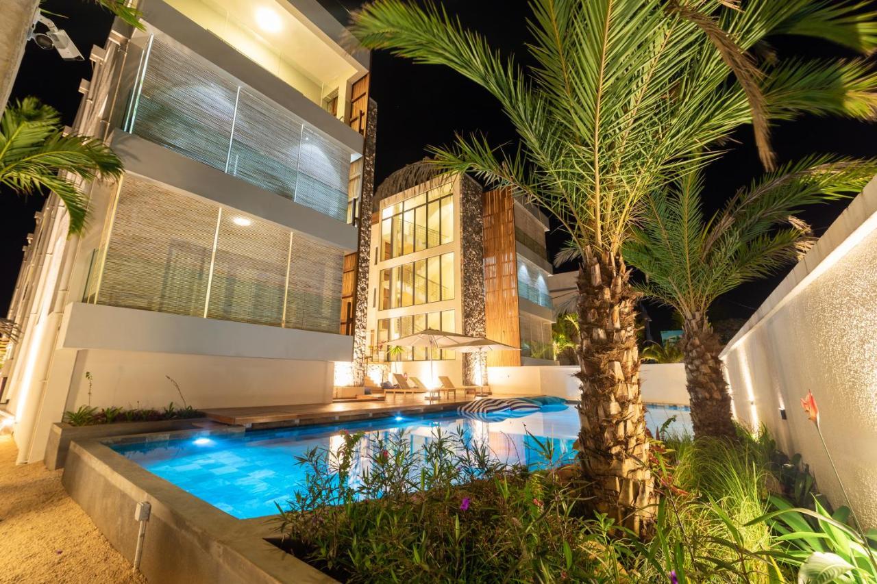 פרייבר Penthouse 13 - One Bay Residence With Private Rooftop Terrace And Dip In Pool מראה חיצוני תמונה